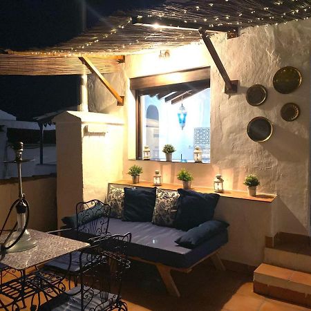 El Escondite De Martina, Aticos Romanticos Setenil De Las Bodegas Eksteriør bilde