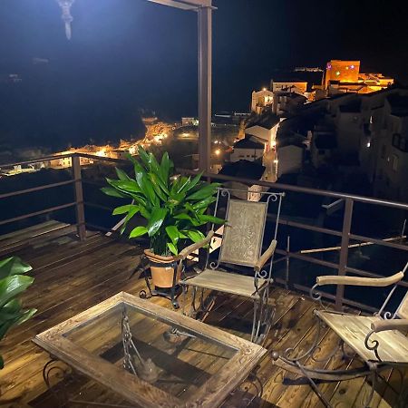 El Escondite De Martina, Aticos Romanticos Setenil De Las Bodegas Eksteriør bilde