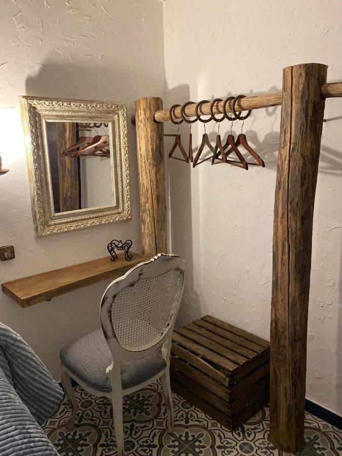 El Escondite De Martina, Aticos Romanticos Setenil De Las Bodegas Eksteriør bilde